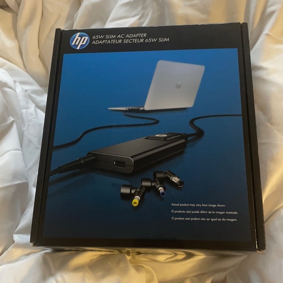 HP 65W Slim AC Adapter - Picture 1 of 2